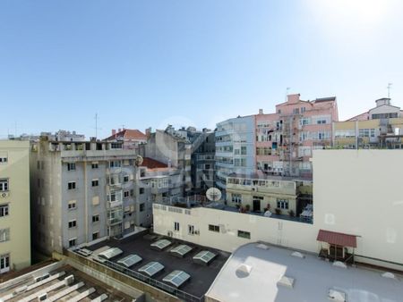 Luxury Apartment for rent in Rua Castilho (Sao Mamede), Lisbon - Photo 4