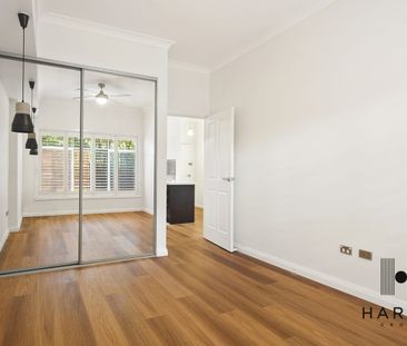 1 Bedroom + Study Courtyard Apartment - Photo 2