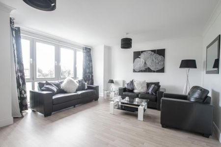 4 bedroom terraced house to rent - Photo 4