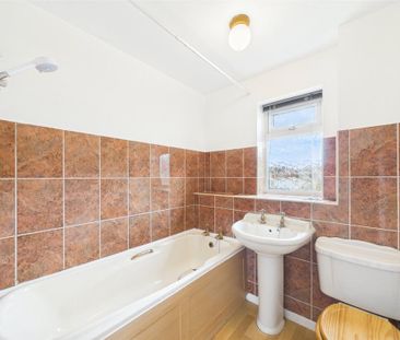 2 bedroom semi-detached house to rent - Photo 6