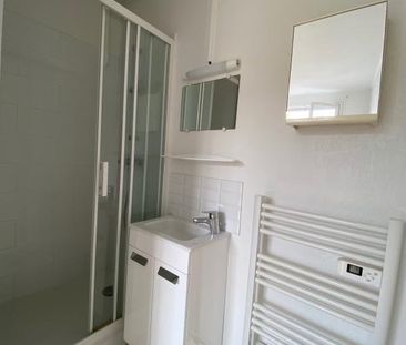 Location Appartement 3 pièces 45m² SAUMUR 49400 - Photo 2