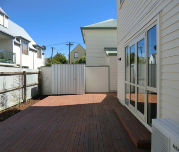 3 Bedroom Insulated Modern Townhouse in Central City - Photo 2 | Rentumo