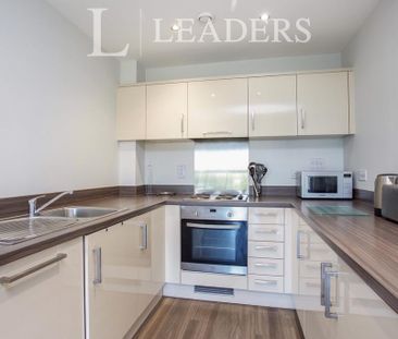 Studio to rent - Photo 6