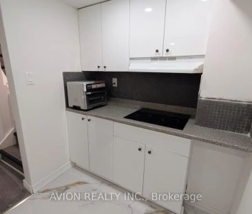 1927 PARKSIDE DRIVE - Photo 1