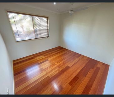 Spacious Family Home in Daisy Hill. - Photo 5