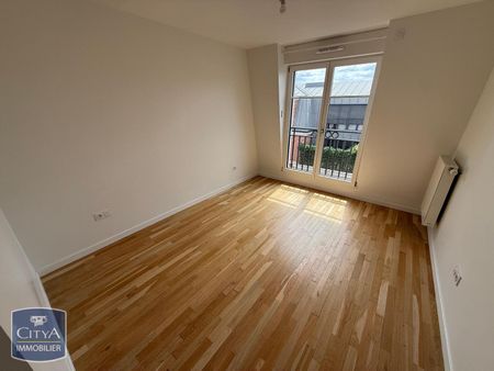 Location Appartement 4 pièces 86m² PUTEAUX 92800 - Photo 3