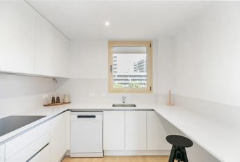 Carrer de Pi i Margall, Badalona, Catalonia 08912