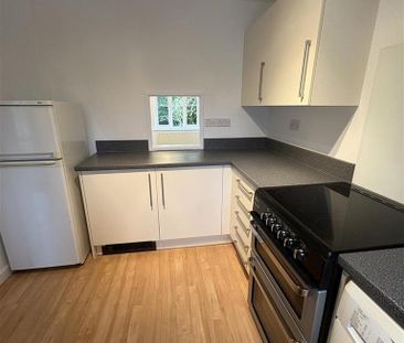 3 bedroom house to rent - Photo 3