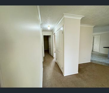 2/5 Cabana Ct, Banora Point, NSW 2486 - Photo 2