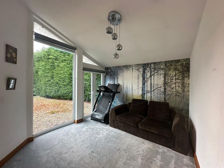 Ellesmere Green, Salford - Photo 5