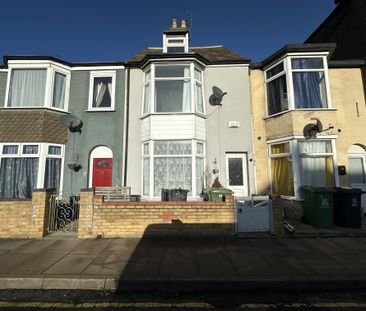 Trafalgar Square, Great Yarmouth - Photo 2