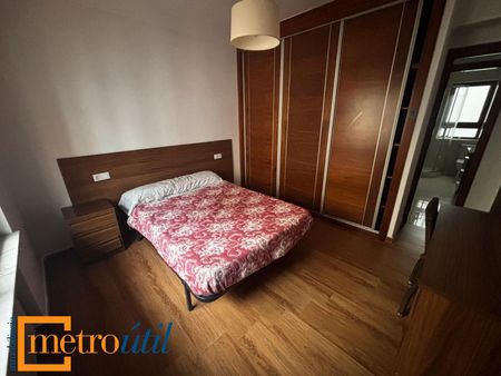 Piso de alquiler en Calle Toledo, Salesas - Photo 5