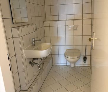 Mietwohnung in Ingolstadt - Großzügig geschnittene Wohnung mit neue... - Photo 2