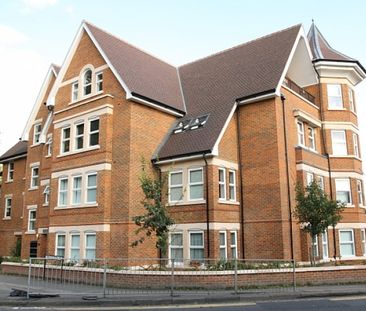 Constitution Hill, Woking - Photo 3