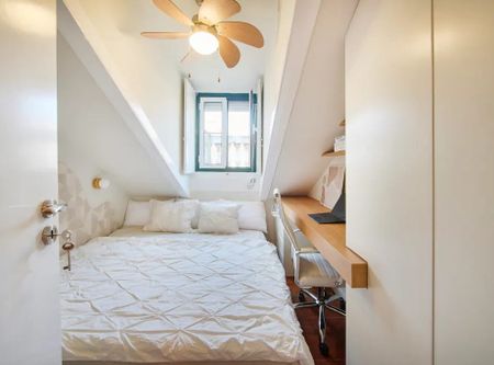 Largo Vitorino Damásio, Lisbon, Lisbon 1200-872 - Photo 3