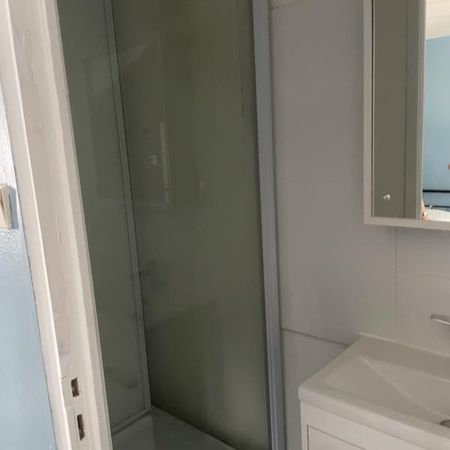 Location Appartement 1 pièce 25m² LE CREUSOT 71200 - Photo 4