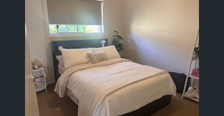 This home is ready for you to move in and enjoy. - Photo 5