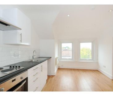 Canham Road, London SE25 - Photo 2