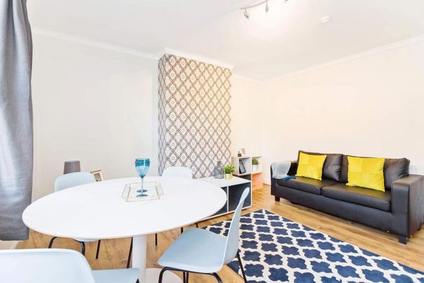 5 bedroom flat to rent - Photo 1