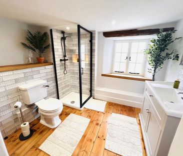 3 bedroom end of terrace house to rent - Photo 1