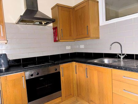 1 bedroom flat to rent - Photo 5