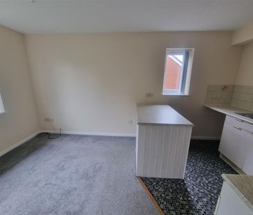 Fairways Avenue, Coleford - Photo 2