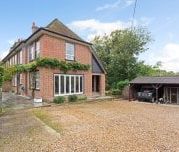 4 bedroom semi-detached house to rent - Photo 2