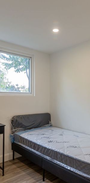 For Lease - 69 Blythwood Road Unit# #1 Main, Waterloo, Ontario - Photo 1