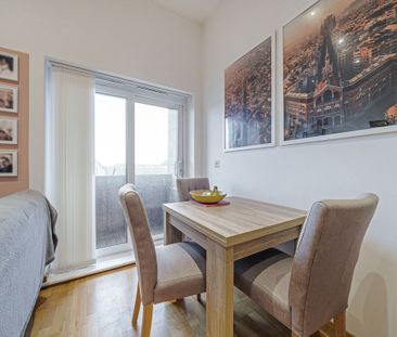 Salisbury Road, Dartford, DA2 - Photo 2