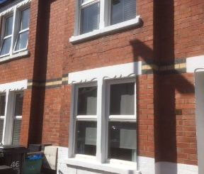 3 or 4 bedroom house - Photo 3