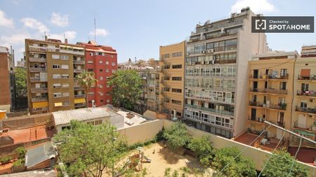 barcelona, Catalonia 08013 - Photo 4