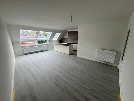 Appartement te huur in Sint-Agatha-Berchem - Photo 2