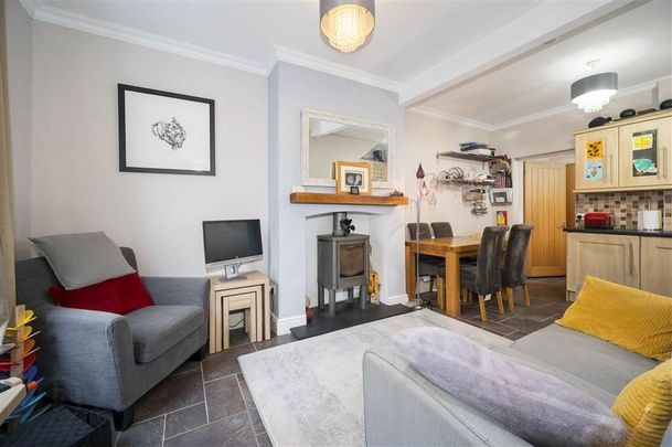 24 Edenderry Village, Belfast, BT8 8LG - Photo 1