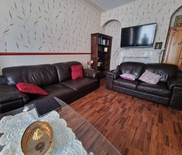 Tempest Road, room 1, Leeds - Photo 6