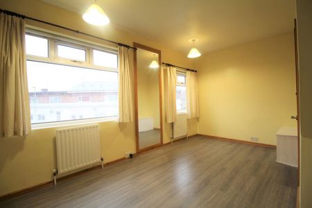 Lilac Crescent, Beeston, Nottingham, NG9 1PX - Photo 4