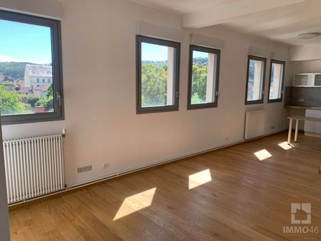 Location Appartement 3 pièces 72m² CAHORS 46000 - Photo 2