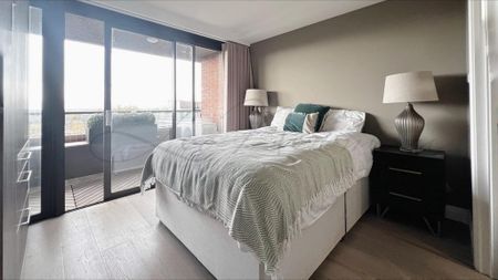 3 bedroom flat to rent - Photo 4