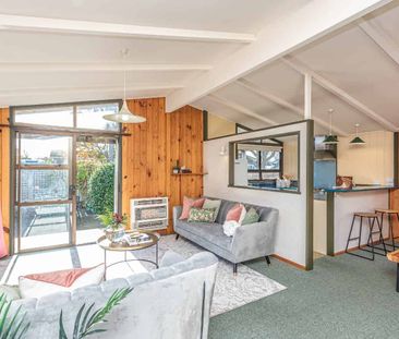WHANGANUI EAST - 3 BEDROOMS - Photo 3