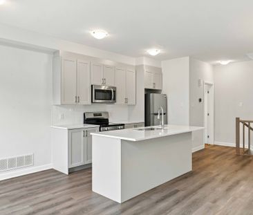 For Lease - 514 Woodlily Private, Kanata, Ontario - Photo 6