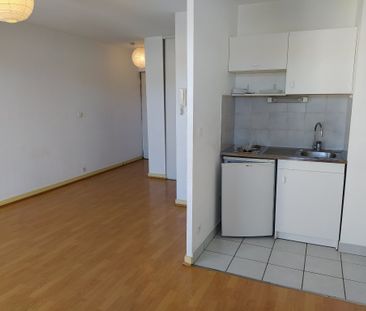 Location Appartement 1 pièce 26m² - Photo 2