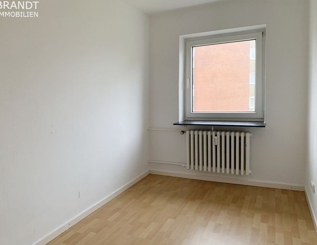 Bad Segeberg - 2 1/2-Zimmer-Wohnung mit Balkon, 65m² - ANFRAGEN MIT TEL.-NR. BITTE NUR PER EMAIL! - Photo 1