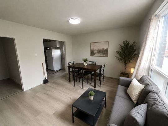 For Lease - 2146 Danforth Avenue Unit# 2, Toronto, Ontario - Photo 1