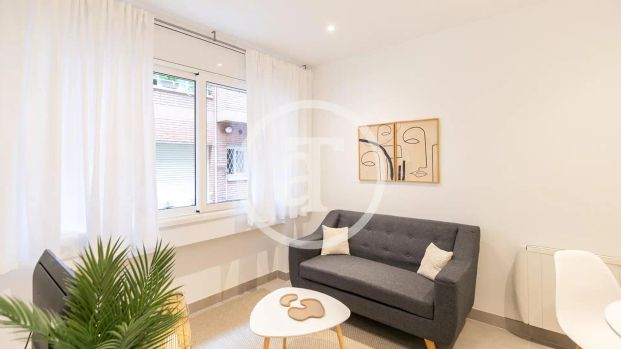 Piso de alquiler en Carrer de la Travessia, El Putget i el Farró - Photo 1