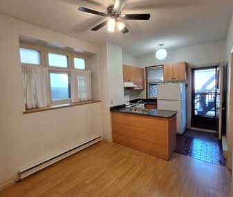 1-BEDROOM APT DOWNTOWN AVAILABLE SEPT. 1ST - Photo 4