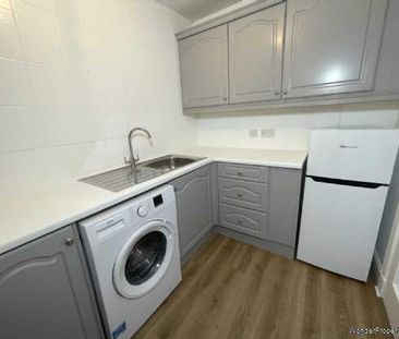 2 bedroom property to rent in Renfrew - Photo 2