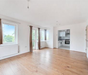 Hawkesbury Close, IG6, Ilford - Photo 1