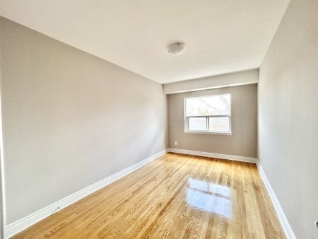 For Lease - 80 Twenty Fifth Street Unit# 10, Toronto, Ontario - Photo 3