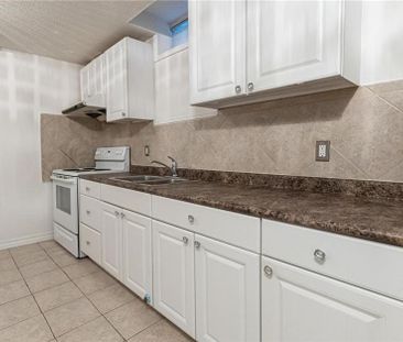 30 RICHVIEW Drive Unit# 2, Hamilton, Ontario, L9B2V6 - Photo 3