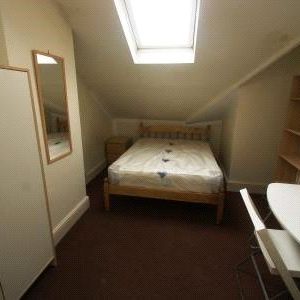 Student Properties to Let - Photo 1