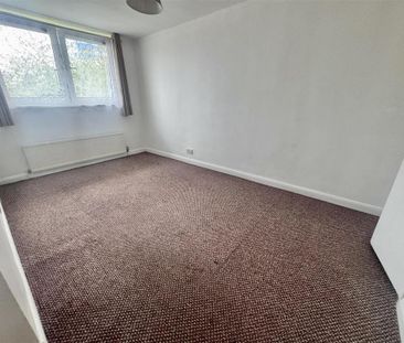 3 bedroom maisonette to rent - Photo 4